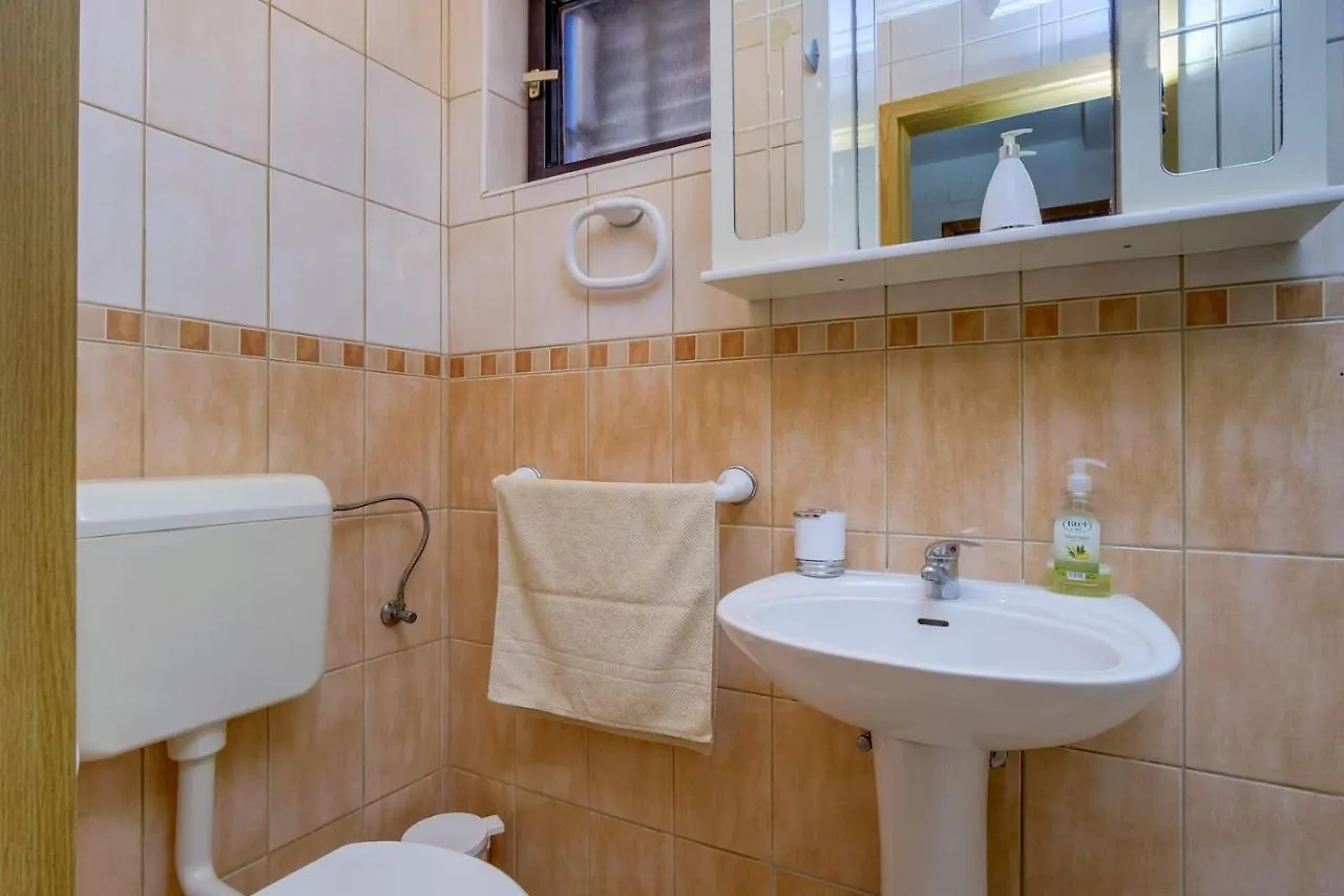 Apartment Apartmani Nadalina Veli Losinj