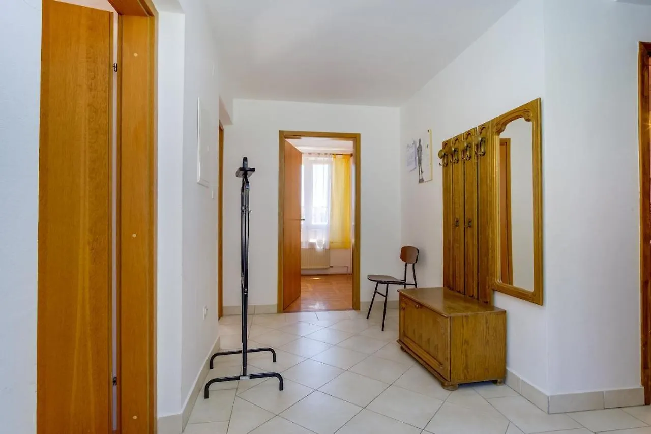 Apartment Apartmani Nadalina Veli Losinj