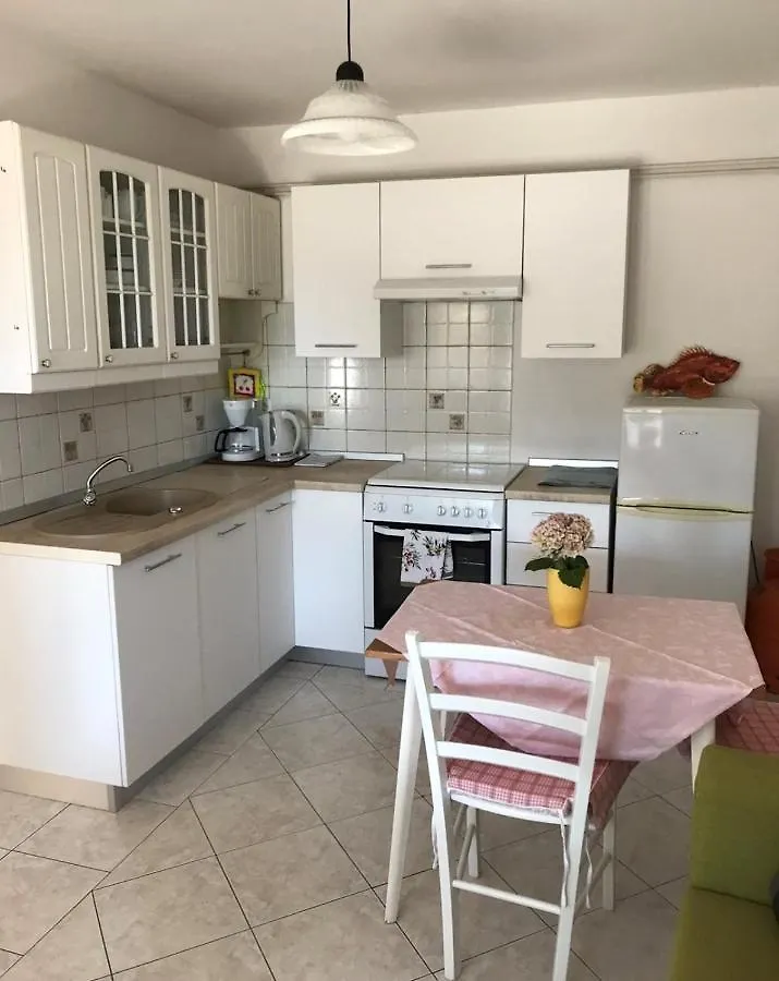 Apartment Apartmani Nadalina Veli Losinj