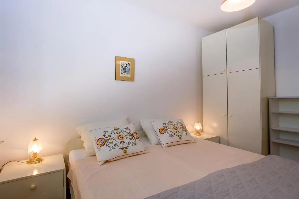 Apartmani Nadalina Veli Losinj 0*,